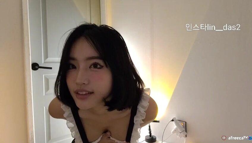 Crystal1 ASMR - Sexy Asian Maid Cosplay