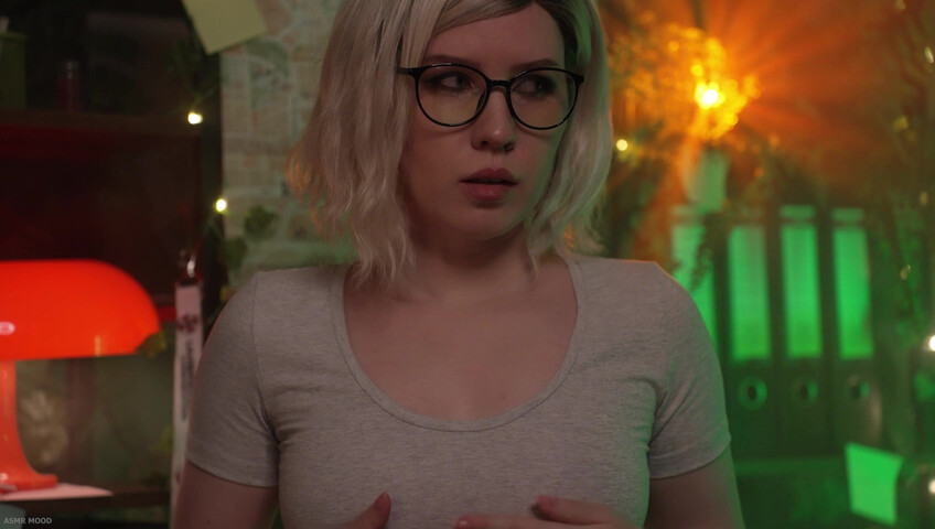 Mood ASMR - 21 April 2026 - ASMR How quickly will Grace's T-shirt get wet?