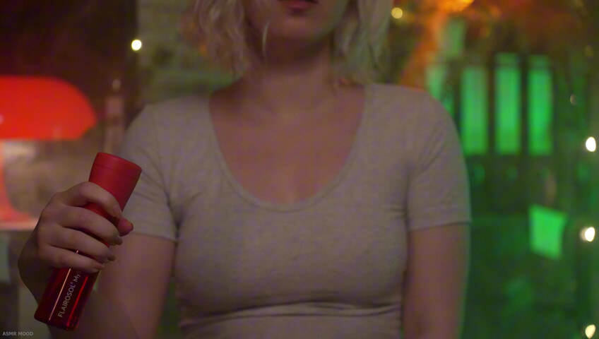 Mood ASMR - 21 April 2026 - ASMR How quickly will Grace's T-shirt get wet?