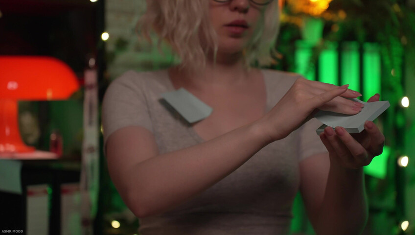 Mood ASMR - 21 April 2026 - ASMR How quickly will Grace's T-shirt get wet?