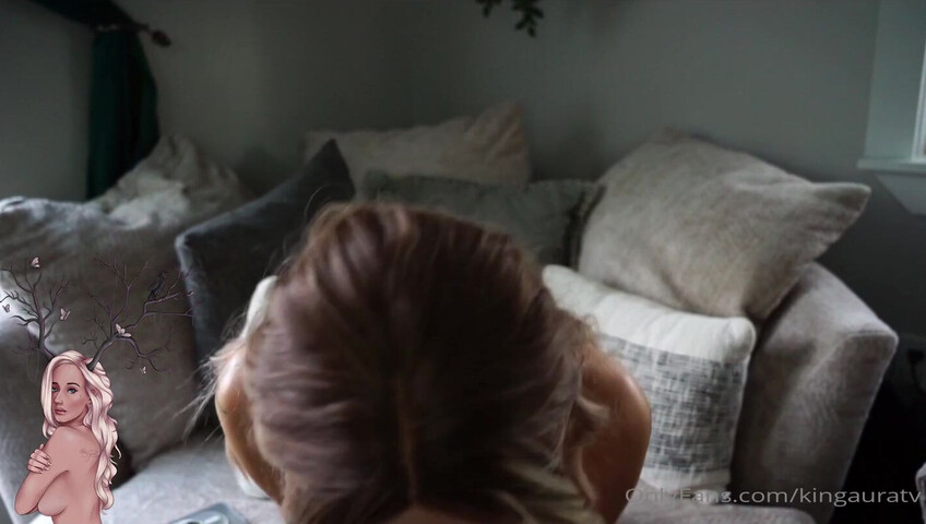 AuroraXoxo - Mom Asks For A Favor