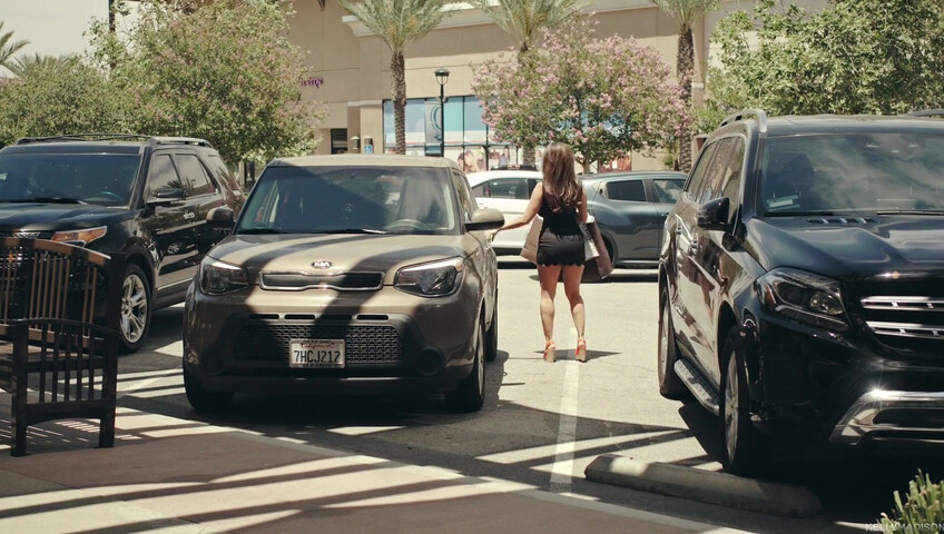 Ava Addams - Sexy Mom Receives Warm Creampie