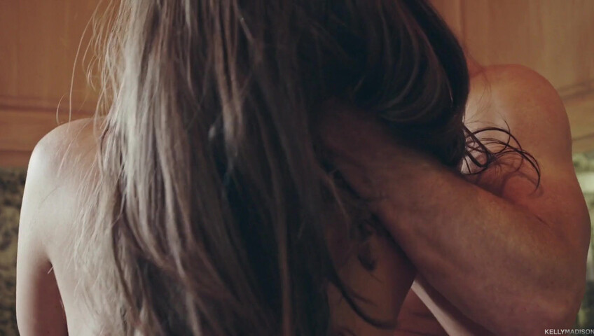 Ava Addams - Sexy Mom Receives Warm Creampie