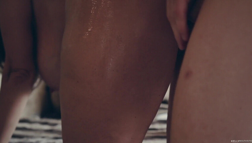 Ava Addams - Sexy Mom Receives Warm Creampie