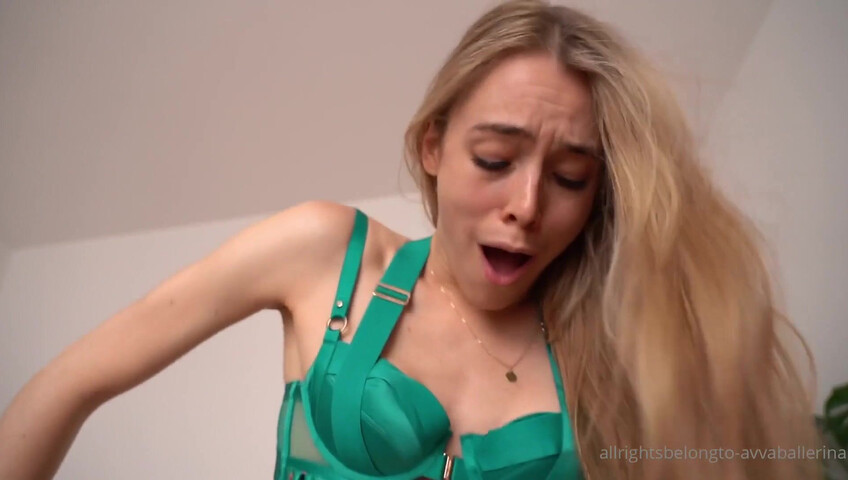 Avvaballerina - BG Green