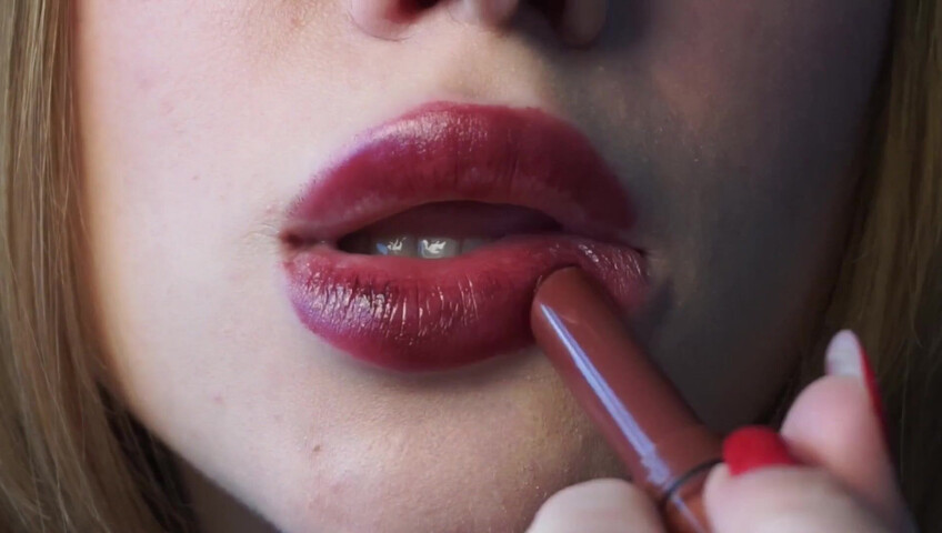 Babyheavanian - Lipstick Try on Close to Camera