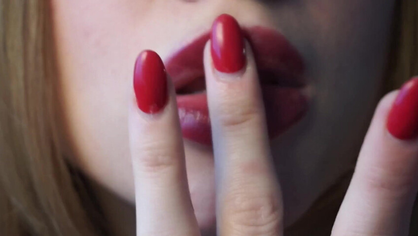 Babyheavanian - Lipstick Try on Close to Camera