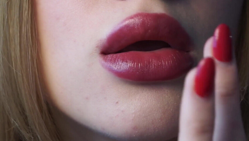 Babyheavanian - Lipstick Try on Close to Camera