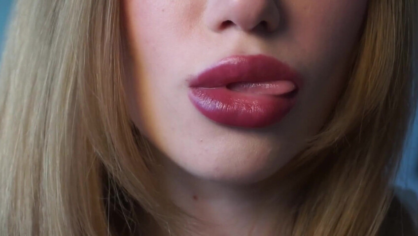 Babyheavanian - Lipstick Try on Close to Camera