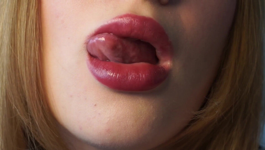 Babyheavanian - Lipstick Try on Close to Camera