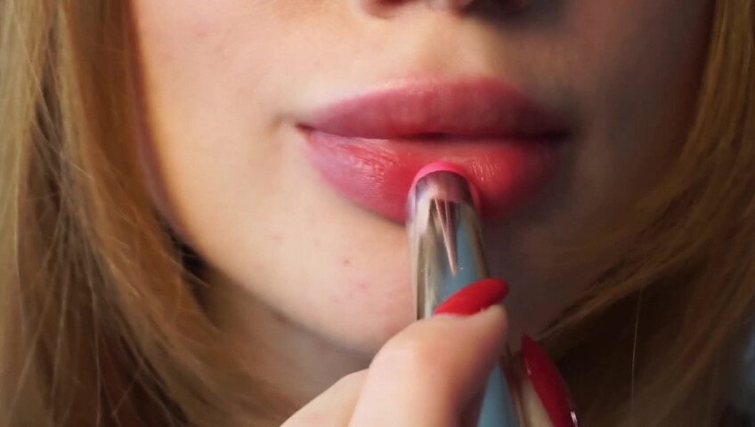 Babyheavanian - Lipstick Try on Close to Camera