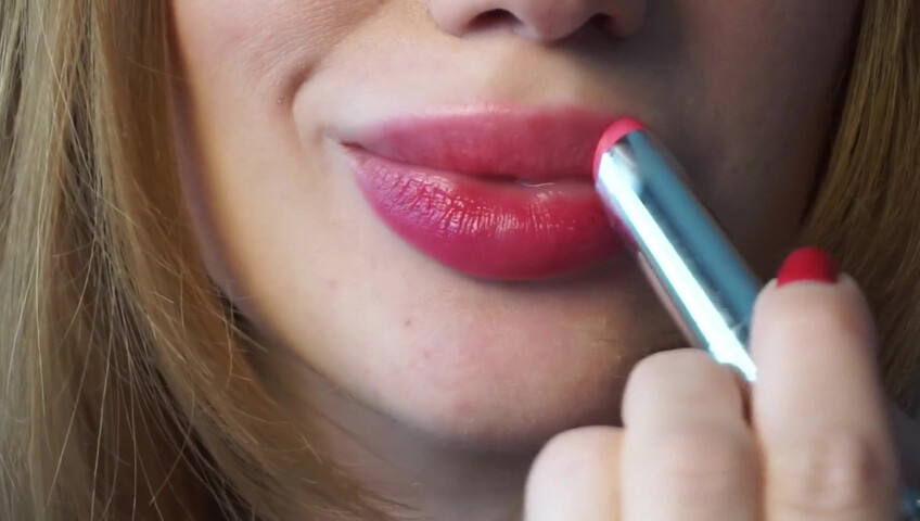 Babyheavanian - Lipstick Try on Close to Camera