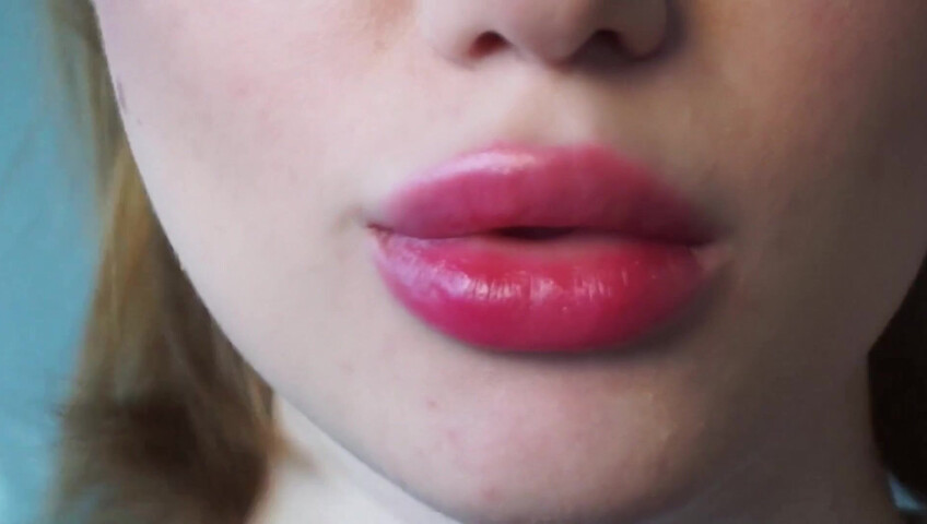 Babyheavanian - Lipstick Try on Close to Camera