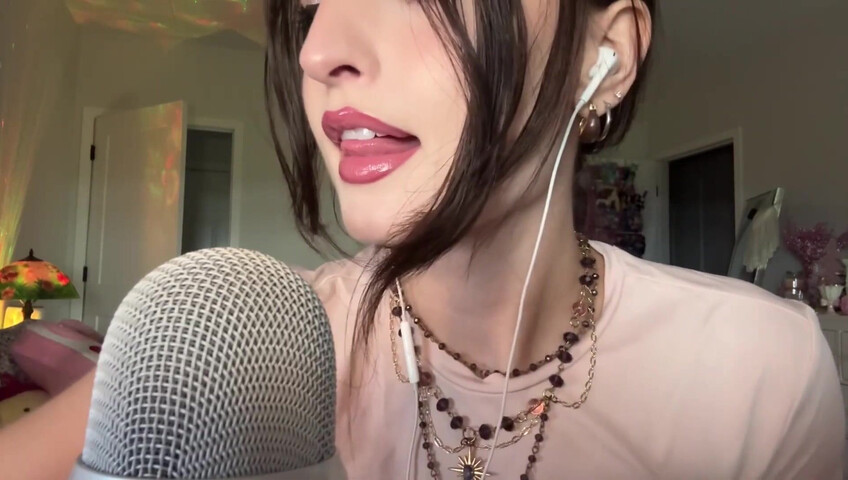 Beebee ASMR - XL Nail Tapping, Scratching, w⧸ Random Objects, Upclose Whisperi