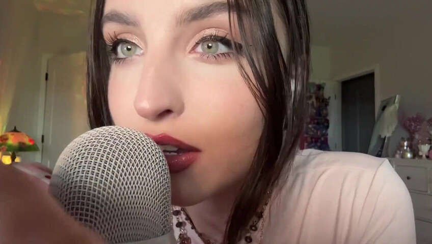 Beebee ASMR - XL Nail Tapping, Scratching, w⧸ Random Objects, Upclose Whisperi