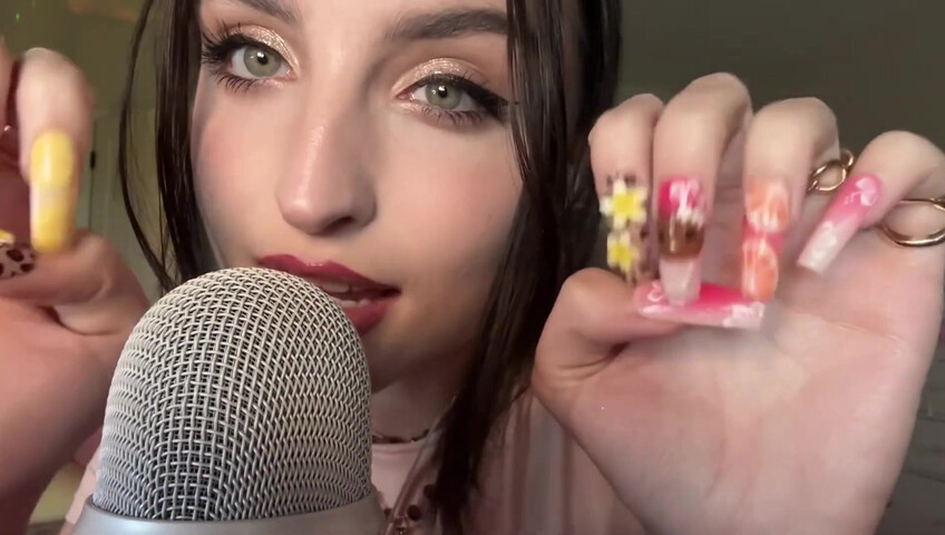 Beebee ASMR - XL Nail Tapping, Scratching, w⧸ Random Objects, Upclose Whisperi