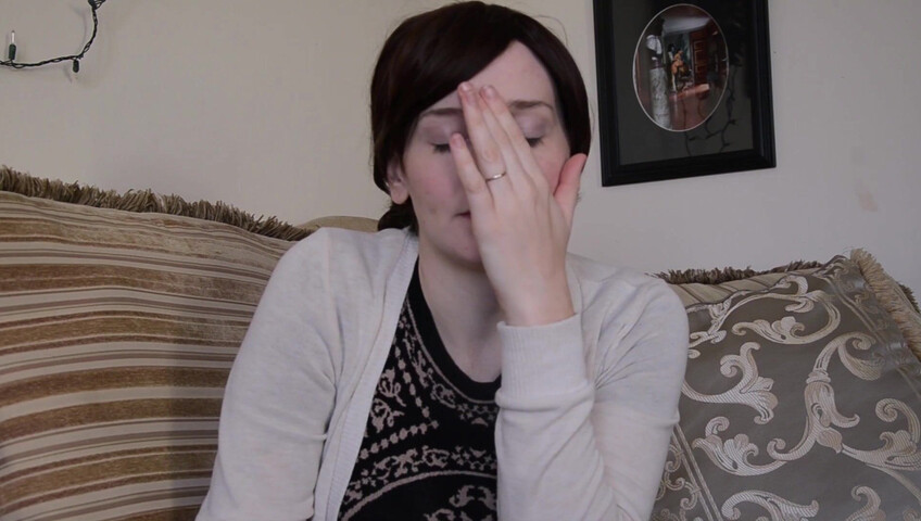 Bettie Bondage - Forcing Mom to Fuck Me On My Sisters Bed HD