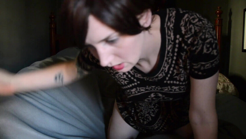 Bettie Bondage - Forcing Mom to Fuck Me On My Sisters Bed HD