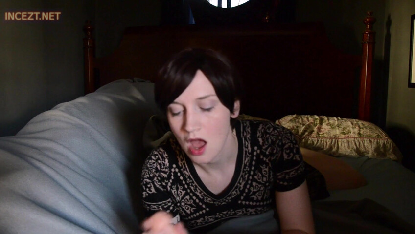 Bettie Bondage - Forcing Mom to Fuck Me On My Sisters Bed HD