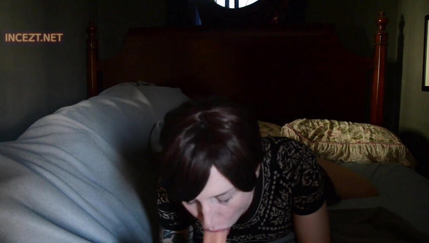 Bettie Bondage - Forcing Mom to Fuck Me On My Sisters Bed HD