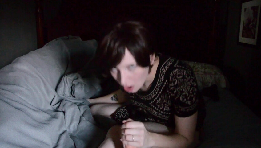 Bettie Bondage - Forcing Mom to Fuck Me On My Sisters Bed HD