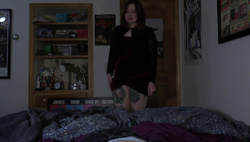 Bettie Bondage - Fucking Mom During the Holiday Party