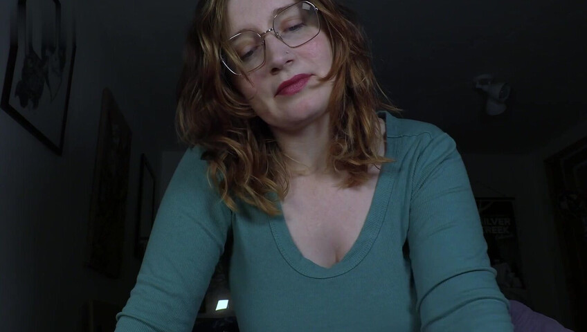 Bettie Bondage - Mommy Needs A Fix