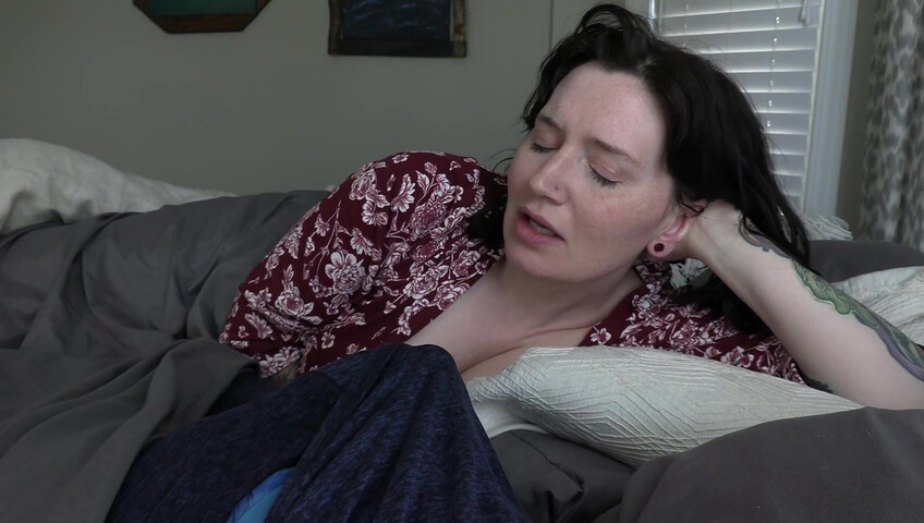 Bettie Bondage - Morning Wood with Mommy