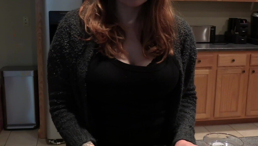 Bettie Bondage - Spying on Best Friend's Mom