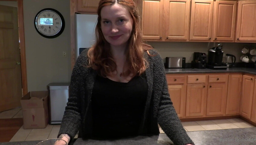 Bettie Bondage - Spying on Best Friend's Mom