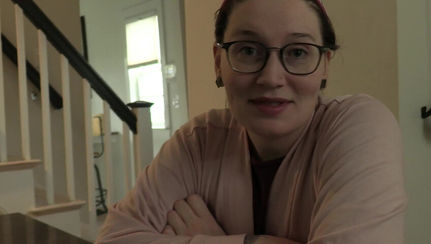 Bettie Bondage - Staying with Mom