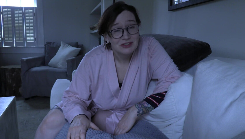 Bettie Bondage - Staying with Mom