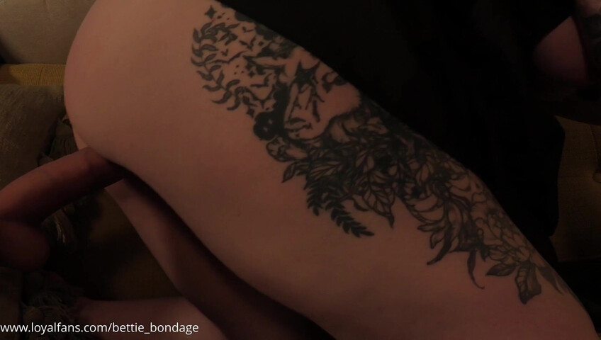 Bettie Bondage - The Haunted Halloween Necklace