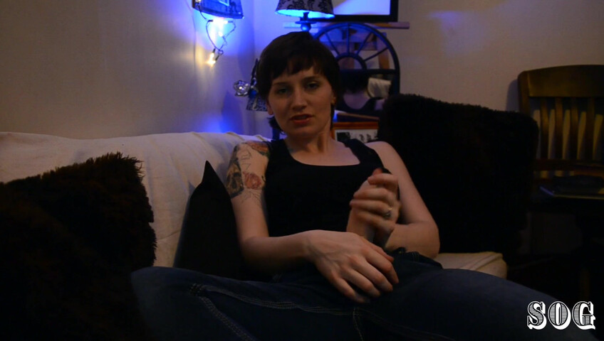 Bettie Bondage - punk date fucks you