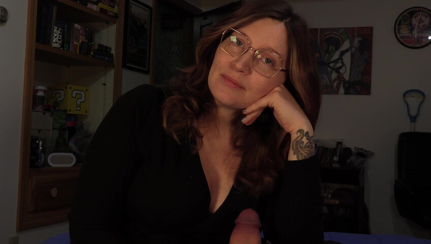 Bettie Bondage Porn - Extended Preview for Am I Small, Mom