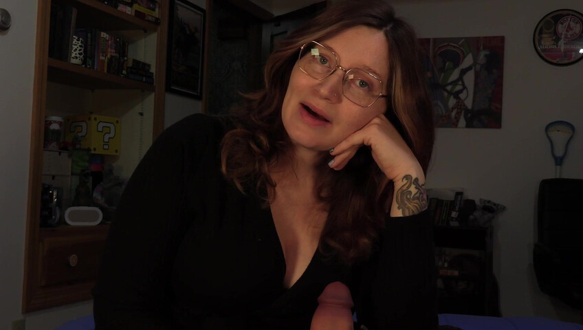 Bettie Bondage Porn - Extended Preview for Am I Small, Mom