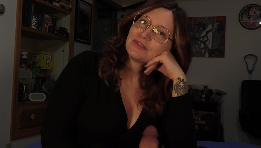 Bettie Bondage Porn - Extended Preview for Am I Small, Mom