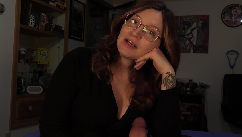 Bettie Bondage Porn - Extended Preview for Am I Small, Mom