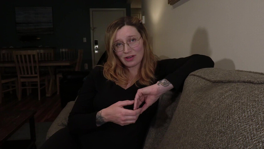 Bettie Bondage – Small Penis Lessons With Mom