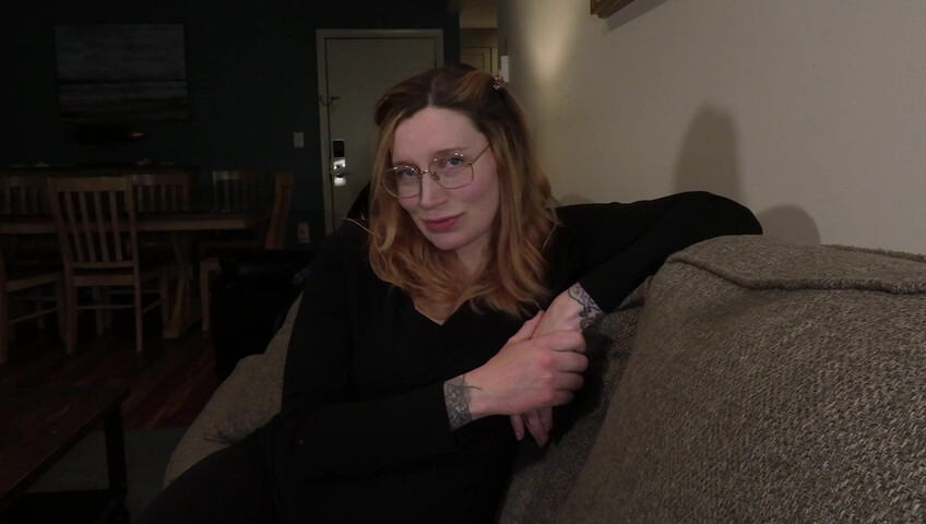 Bettie Bondage – Small Penis Lessons With Mom