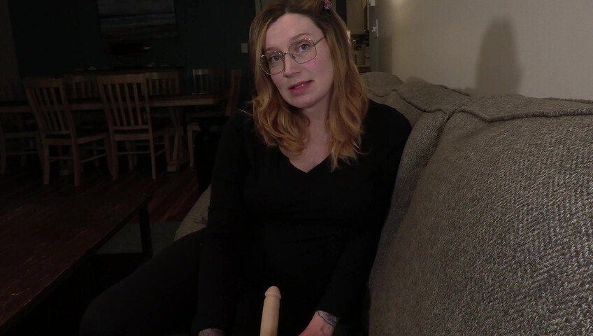 Bettie Bondage – Small Penis Lessons With Mom