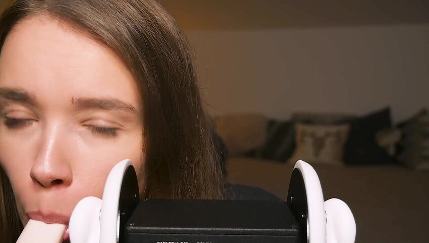 Bunny Marthy ASMR - Sucking Dick