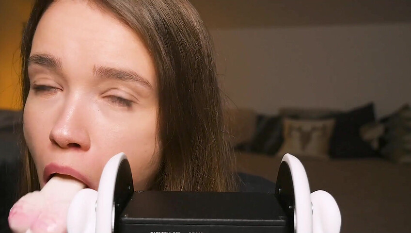 Bunny Marthy ASMR - Sucking Dick