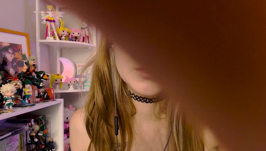 Busy B - Exclusive~ ASMR Spit Painting