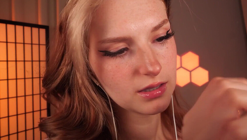 Busy B - Up Close Lens Kisses