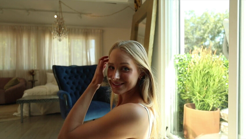 Caroline Zalog - Ass Close Up - Blue Try-on Haul