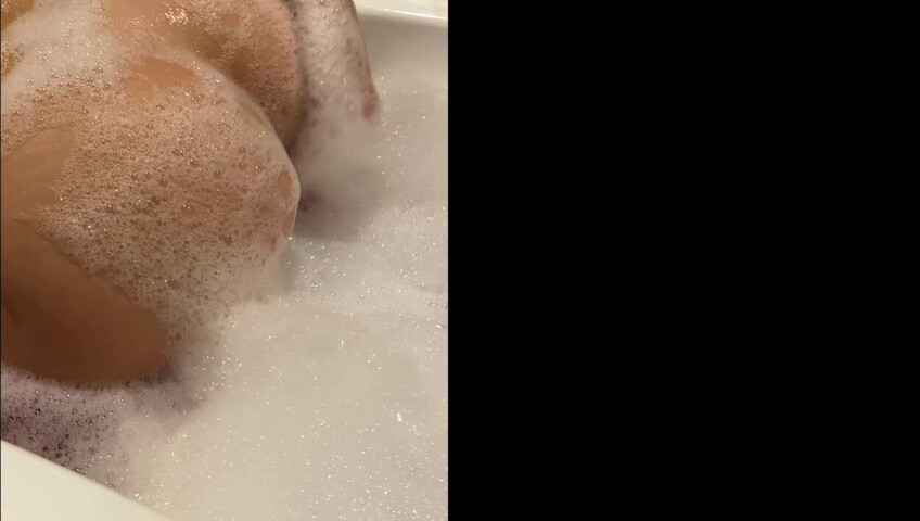 Christina Khalil - 28 April 2021 - Hot Bath