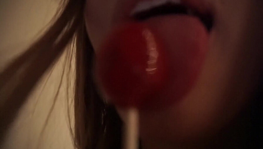 Claudy ASMR - Extra Video Mouth Sounds