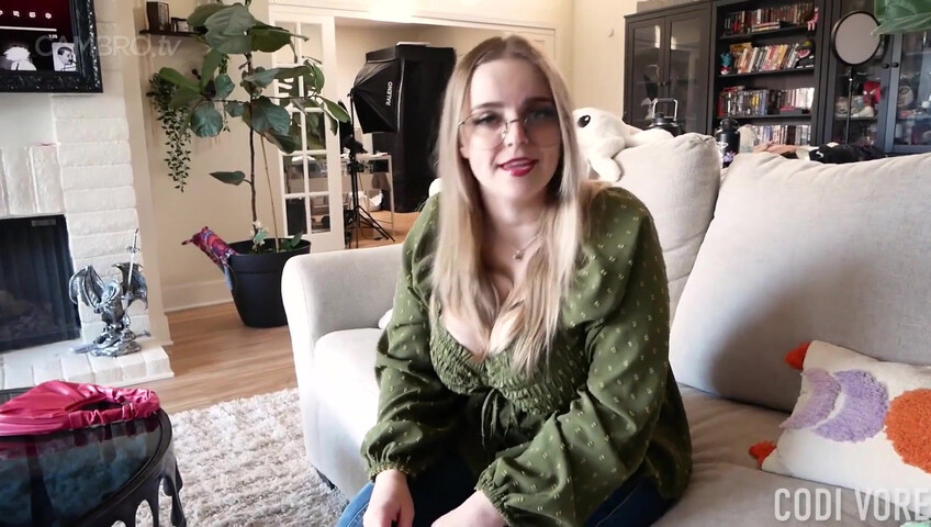 Codi Vore - Step Mommy Makes You Cum Three Times