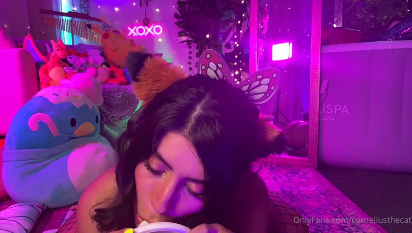 Corneliusthecat ASMR - Oil Ass Massage